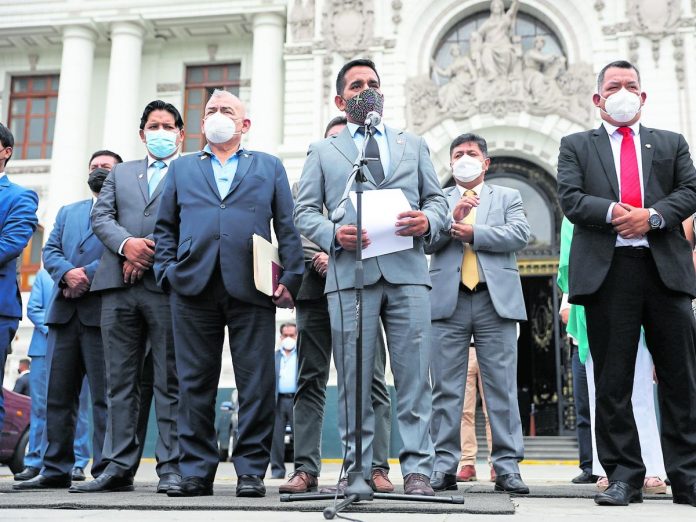 Congresistas de Acción Popular conocidos como ‘Los Niños’