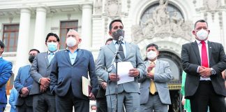 Congresistas de la bancada Acción Popular denominados "Los Niños".