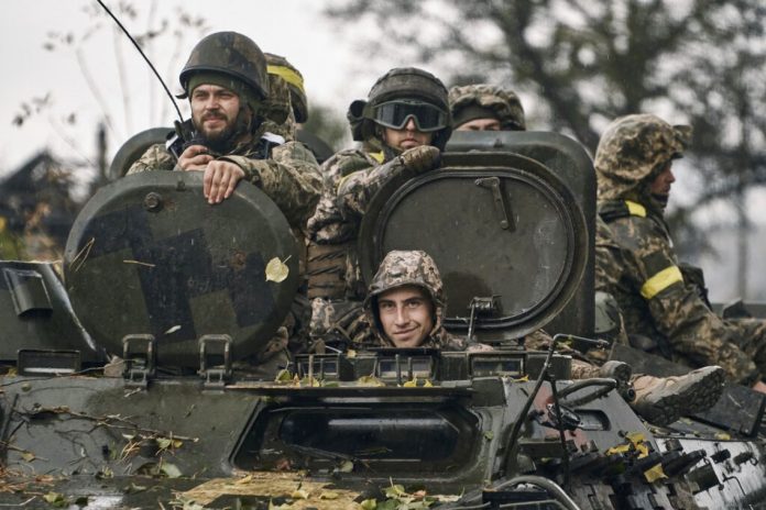 Rusia retiró de Kherson a los oficiales y solo dejó soldados inexpertos