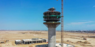Torre de control del Aeropuerto Internacional Jorge Chávez