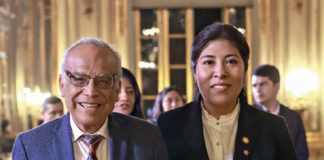 Aníbal Torres y Betssy Chávez