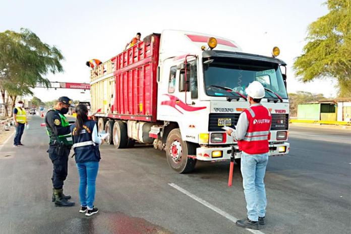 Conductores y transportistas podrán solicitar reducción de deudas hasta diciembre Conductores y transportistas podrán solicitar reducción de deudas hasta diciembre