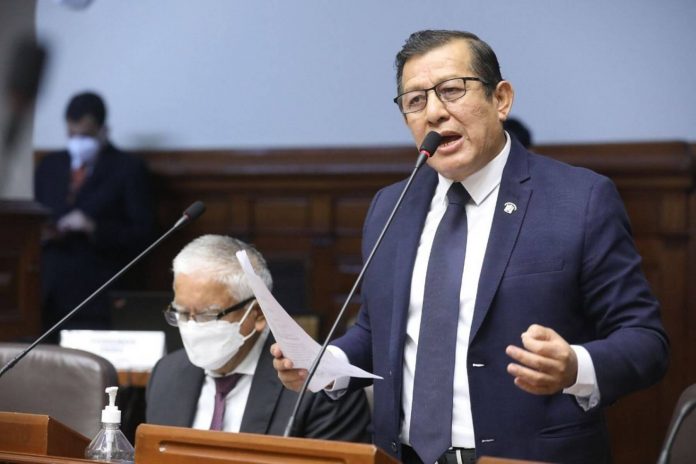 Eduardo Salhuana Eduardo Salhuana