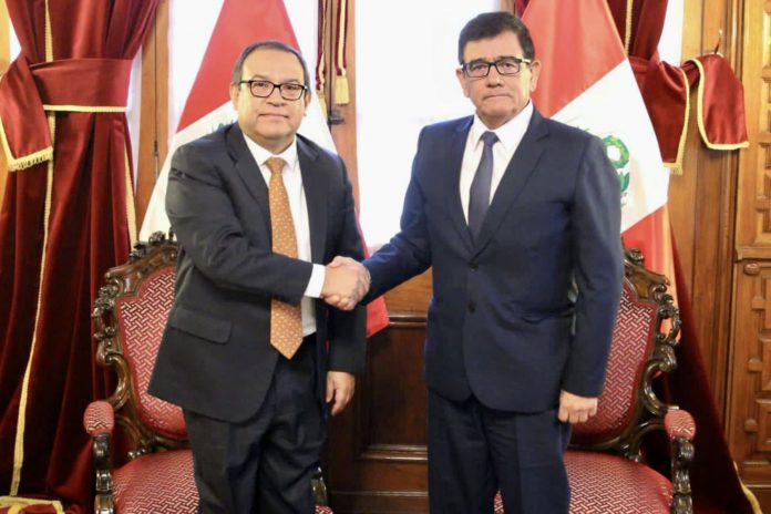 Alberto Otárola y José Williams