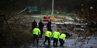 Tres niños murieron tras caer en un lago helado del Reino Unido