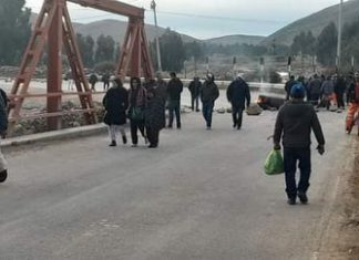 Manifestantes bloquean único acceso de Lima a Huaraz ÁNCASH