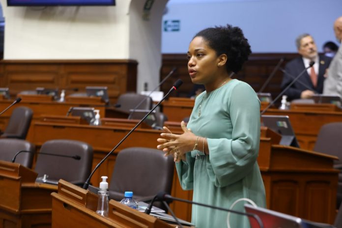 Rosangella Barbarán