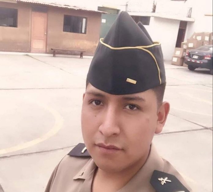 Sicarios matan a balazos a policía y dejan herida a su esposa