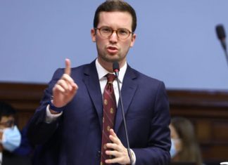 ALEJANDRO CAVERO (AVANZA PAÍS)