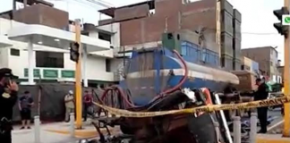 Choque de camión cisterna contra mototaxi deja un muerto y dos heridos