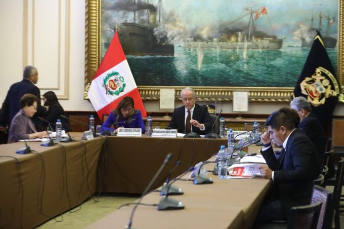 Comisión de Constitución