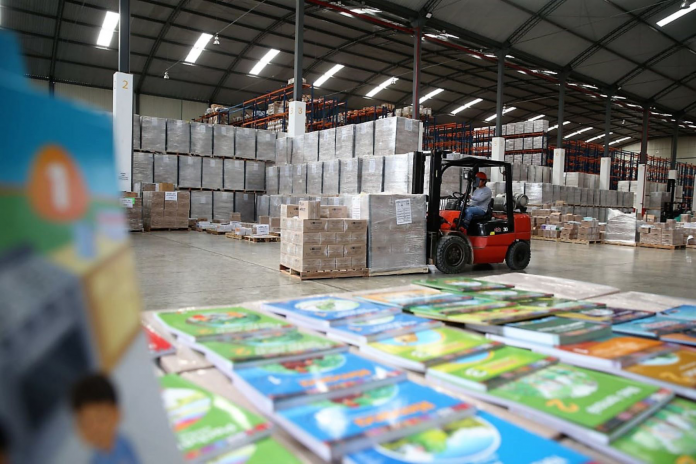 Minedu trabaja para que materiales educativos lleguen a tiempo a escuelas