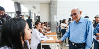 Ponen en marcha plan para restaurar 1,041 colegios