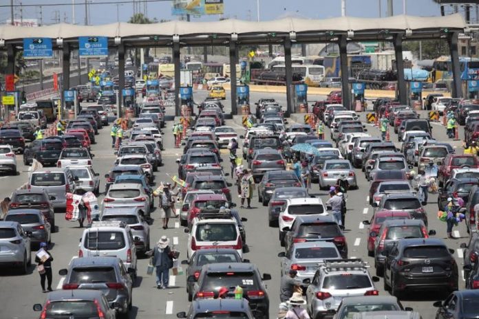 CAOS EN PANAMERICANA NORTE Y SUR