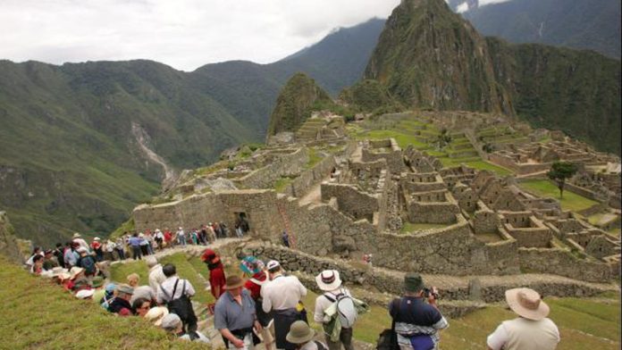 TURISTAS