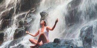 meditar en el agua