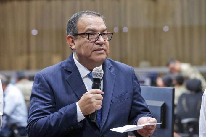 Alberto Otárola