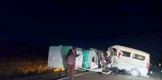Choque entre ambulancia y combi deja cuatro muertos