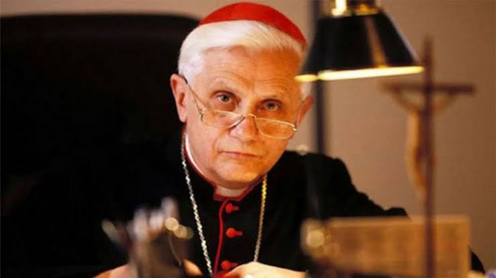 La prima de Ratzinger rechaza la herencia del Papa emérito