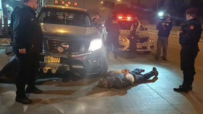 Ladrón atropella a dos serenos tras persecución policial