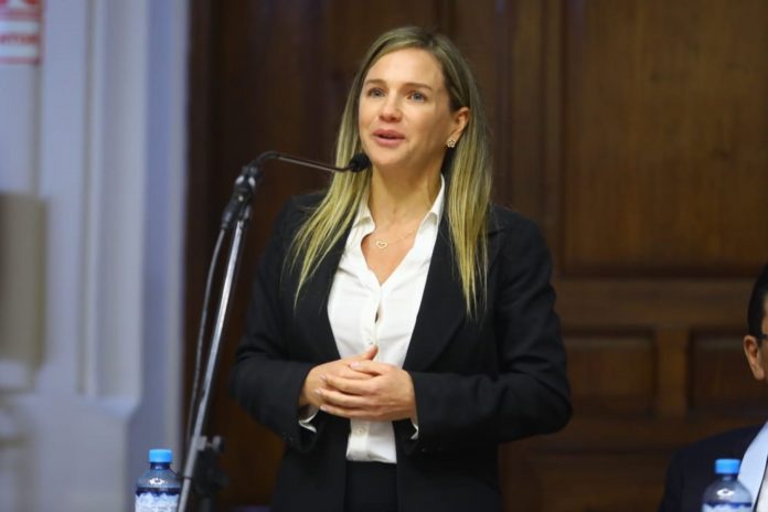 Luciana León Luciana León