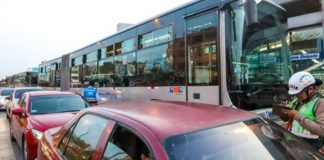 Multan a más de 1,800 conductores por invadir vía del Metropolitano