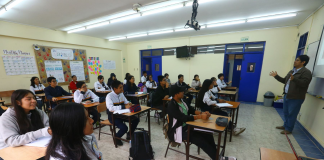 200 mil docentes sin habilidades básicas serían nombrados de aprobarse ley
