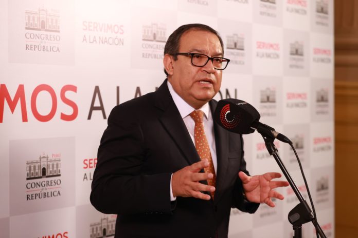 Alberto Otárola
