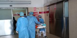Escolar termina con lapicero incrustado en medio de cruel “broma”
