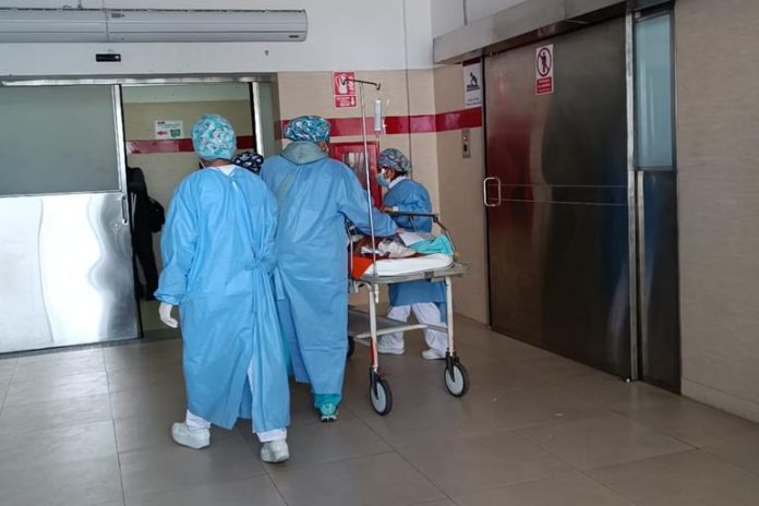 Escolar termina con lapicero incrustado en medio de cruel “broma” Escolar termina con lapicero incrustado en medio de cruel “broma”