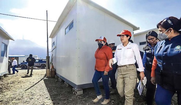 Estado brinda apoyo a población en riesgo por Volcán Ubinas