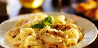 Fideos en salsa de ají