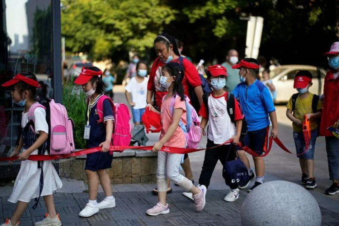 Hombre asesinó con cuchillo a tres niños y tres adultos en jardín de China