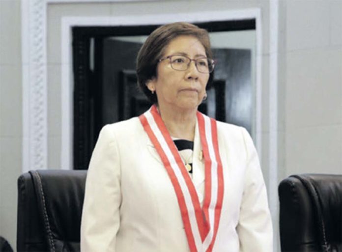 Nuevos jueces y fiscales recibieron títulos y juramentaron ante JNJ Nuevos jueces y fiscales recibieron títulos y juramentaron ante JNJ