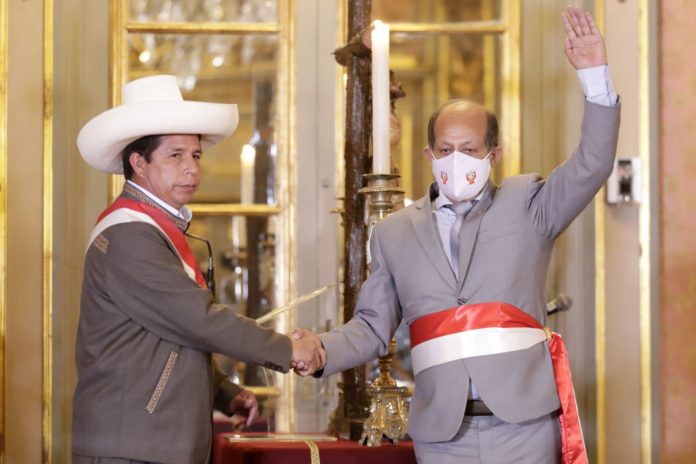 Pedro Castillo y Héctor Valer Pedro Castillo y Héctor Valer