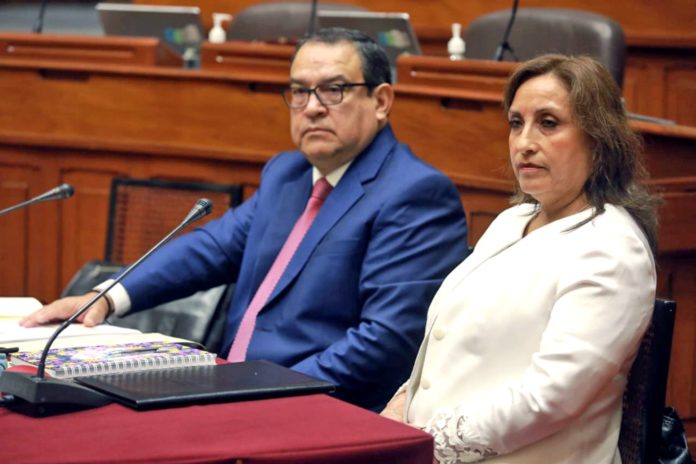 Presidenta Dina Boluarte y el primer ministro Alberto Otárola