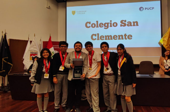 Escolares de Lima ganan el IX torneo nacional de debate escolar