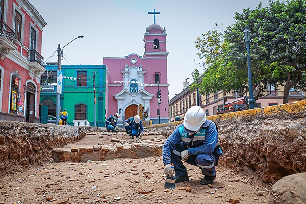 Monserrate: Hallan objetos de la independencia en antiguo canal Monserrate: Hallan objetos de la independencia en antiguo canal