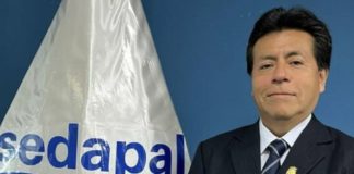 Presidente de Sedapal se va Héctor Piscoya