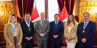 Parlamentario se reunieron con el Colegio de Periodistas