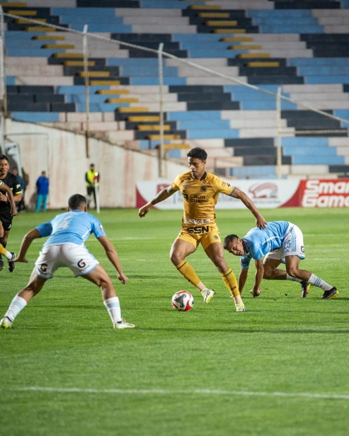 Cusco FC golea a Sporting Cristal y lo aleja de la pelea por el título