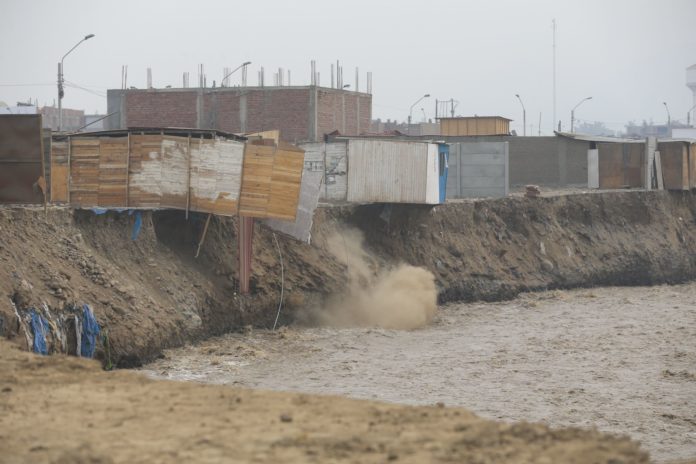 FEN: Bono de S/ 125,000 para traslado a zonas seguras