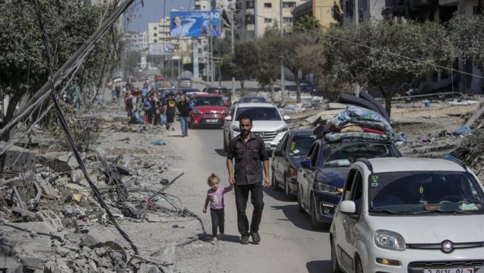 Israel busca evacuar 1.1 millones de personas al norte de Gaza