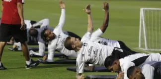 Selección peruana viaja hoy para el partido contra Chile