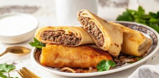 Crepé relleno de carne