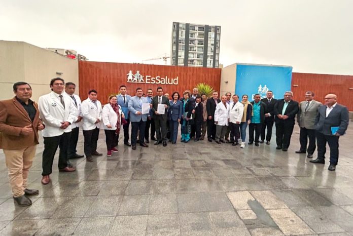 EsSalud: Sindicato suspende paralización para el 10 de octubre EsSalud: Sindicato suspende paralización para el 10 de octubre