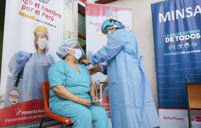 Se dará un bono excepcional de S/ 709 a trabajadores de salud