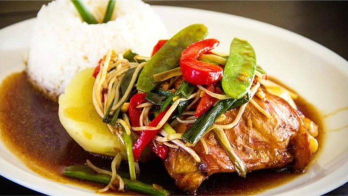 Pavita al sillao Pavita al sillao