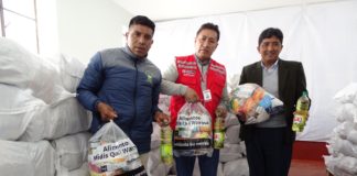 Qali Warma entregó 79 toneladas de alimentos a municipalidades de Phara y Limbani