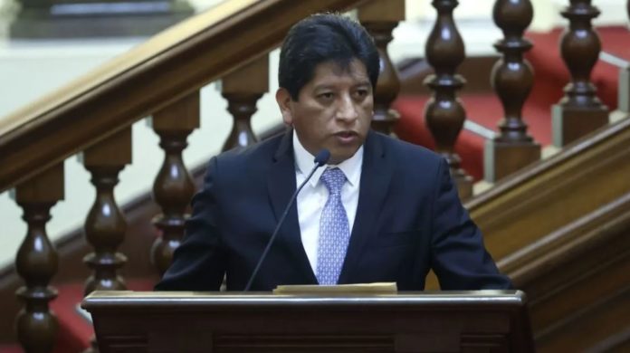 Josué Gutiérrez buscaría controlar elección de miembros de JNJ